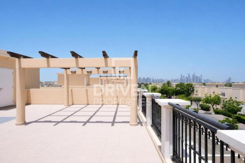 Villa en Jumeirah Park, Dubai, 3 dormitorios, 535.96 m², № 136909 - foto 25
