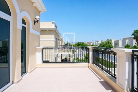 Villa en Jumeirah Park, Dubai, 3 dormitorios, 535.96 m², № 136909 - foto 22