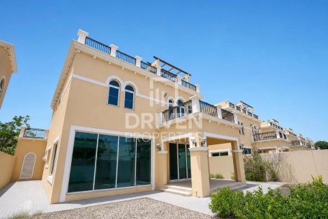 Villa en Jumeirah Park, Dubai, 3 dormitorios, 535.96 m², № 136909 - foto 23