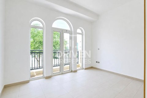 Villa en Jumeirah Park, Dubai, 3 dormitorios, 535.96 m², № 136909 - foto 6