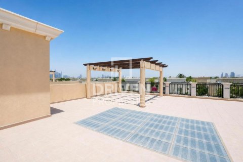 Villa en Jumeirah Park, Dubai, 3 dormitorios, 535.96 m², № 136909 - foto 24