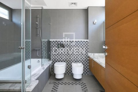 Villa en Jumeirah Park, Dubai, 3 dormitorios, 535.96 m², № 136909 - foto 19