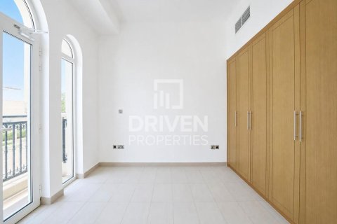 Villa en Jumeirah Park, Dubai, 3 dormitorios, 535.96 m², № 136909 - foto 10