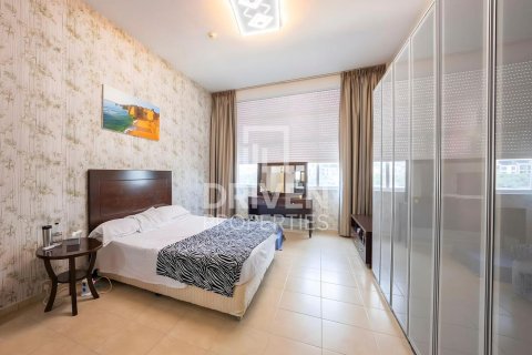 Duplex in Jumeirah Village Triangle, Dubai 3 bedrooms, 382.48 sq.m. № 136665 - photo 5