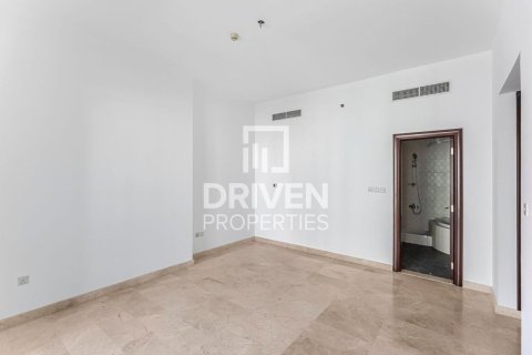 Apartment in KG Tower, Dubai Marina, Dubai 3 bedrooms, 285.77 sq.m. № 136667 - photo 10