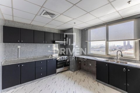 Apartment in KG Tower, Dubai Marina, Dubai 3 bedrooms, 285.77 sq.m. № 136667 - photo 12