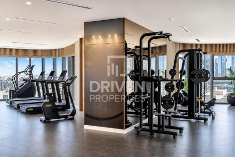 Apartamento en Paramount Tower Hotel & Residences, Business Bay, Dubai, 2 dormitorios, 124.58 m², № 136675 - foto 13