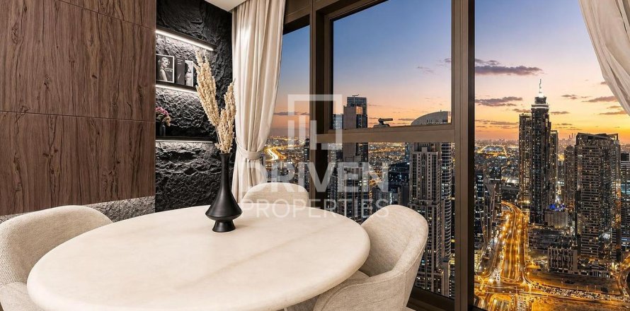Apartamento en Paramount Tower Hotel & Residences, Business Bay, Dubai, 2 dormitorios, 124.58 m², № 136675