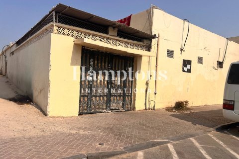 Land in Al Satwa, Dubai 597.64499900 sq.m. № 63386 - photo 10
