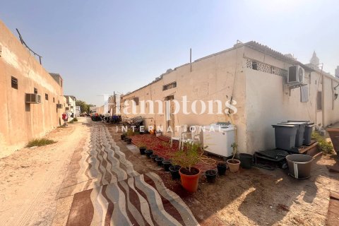 Land in Al Satwa, Dubai 597.64499900 sq.m. № 63386 - photo 11