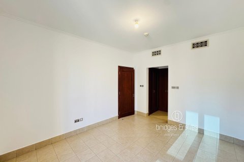 Apartamento en Old Town, Dubai, 1 dormitorio, 87 m², № 84457 - foto 2