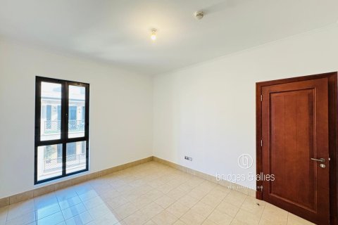 Apartamento en Old Town, Dubai, 1 dormitorio, 87 m², № 84457 - foto 5