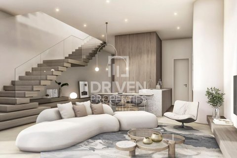 Townhouse in Nad Al Sheba 1, Nadd Al Sheba, Dubai 3 bedrooms, 343 sq.m. № 18886 - photo 1