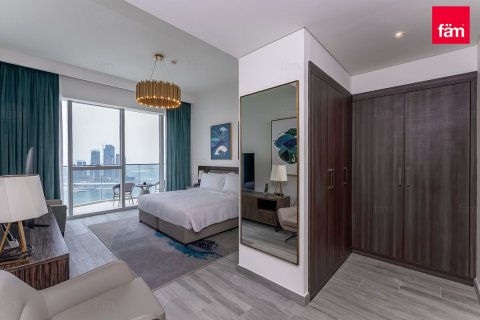 Снять в аренду квартиру в Dubai Media City, Дубай: 1 спальня, 100.8м², № 135125 - фото 12