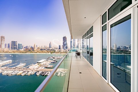 Apartment in EMAAR Beachfront, Dubai Harbour, Dubai 3 bedrooms, 195 sq.m. № 74370 - photo 4