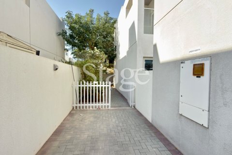 Villa à Dubai, 3 chambres, 167 m², № 74369 - photo 18