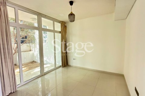 Villa à Dubai, 3 chambres, 167 m², № 74369 - photo 2