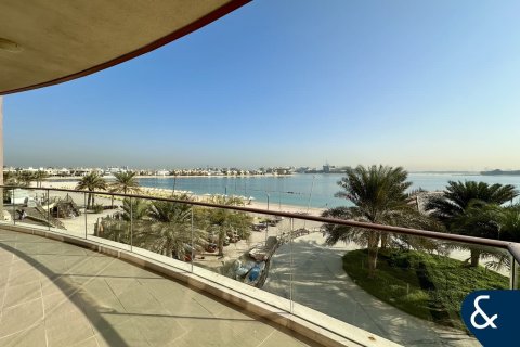 Apartamento en Tiara Residences, Palm Jumeirah, Dubai, 3 dormitorios, 222 m², № 78958 - foto 1