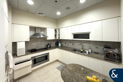 Apartamento en Tiara Residences, Palm Jumeirah, Dubai, 3 dormitorios, 222 m², № 78958 - foto 11