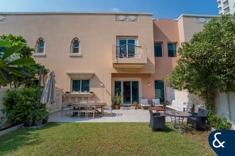 Купить виллу в Victory Heights, Dubai Sports City, Дубай: 4 спальни, 311м², № 78956 - фото 16