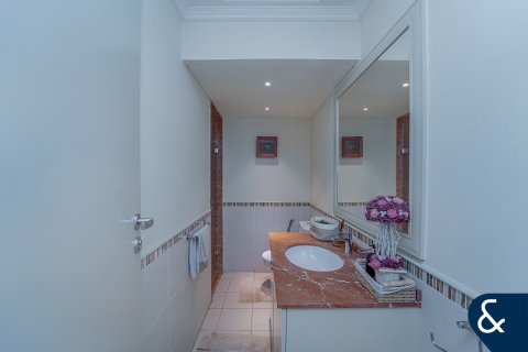 Купить виллу в Victory Heights, Dubai Sports City, Дубай: 4 спальни, 311м², № 78956 - фото 15