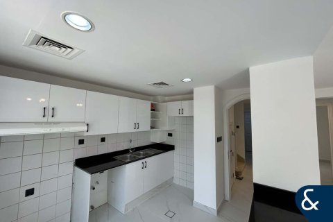 Купить виллу в Springs 11, The Springs, Дубай: 2 спальни, 157м², № 78948 - фото 17