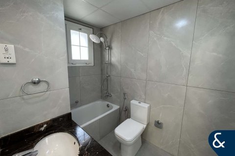 Купить виллу в Springs 11, The Springs, Дубай: 2 спальни, 157м², № 78948 - фото 16