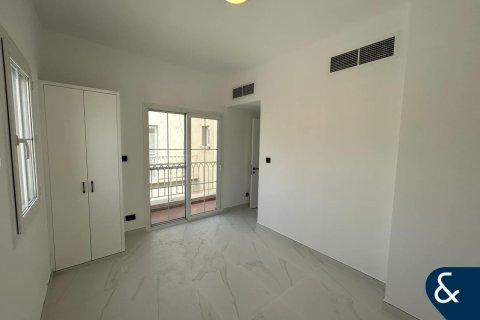 Купить виллу в Springs 11, The Springs, Дубай: 2 спальни, 157м², № 78948 - фото 15