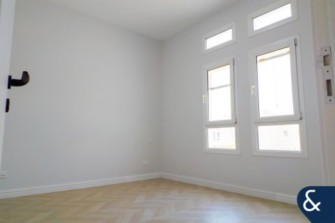 Купить виллу в The Lakes, Дубай: 3 спальни, 268м², № 78960 - фото 18