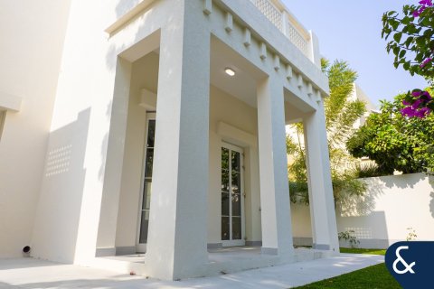 Купить виллу в The Lakes, Дубай: 3 спальни, 268м², № 78960 - фото 15