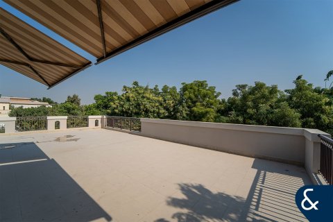 Купить виллу в Sienna Lakes, Джумейра Гольф Эстейтс, Дубай: 5 спален, 973м², № 78968 - фото 24