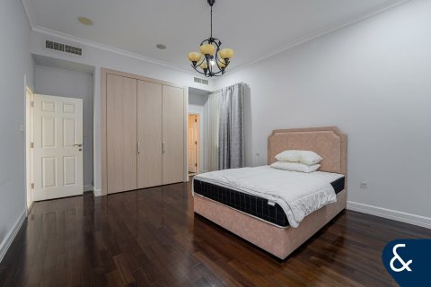 Купить виллу в Sienna Lakes, Джумейра Гольф Эстейтс, Дубай: 5 спален, 973м², № 78968 - фото 12