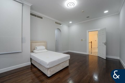 Купить виллу в Sienna Lakes, Джумейра Гольф Эстейтс, Дубай: 5 спален, 973м², № 78968 - фото 15