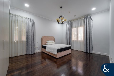 Купить виллу в Sienna Lakes, Джумейра Гольф Эстейтс, Дубай: 5 спален, 973м², № 78968 - фото 19