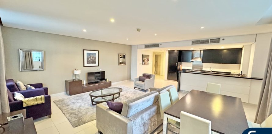 Квартира в Бизнес-Бэе, Дубай, 2 спальни, 130м², № 74799