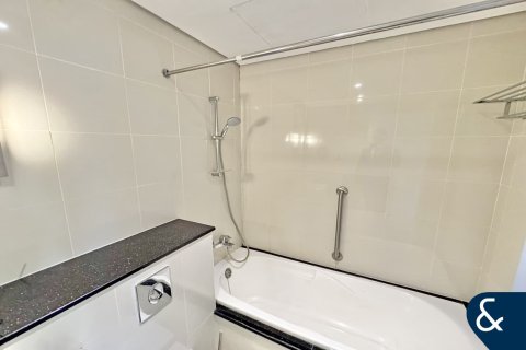 Купить квартиру в Бизнес-Бэе, Дубай: 2 спальни, 130м², № 74799 - фото 6