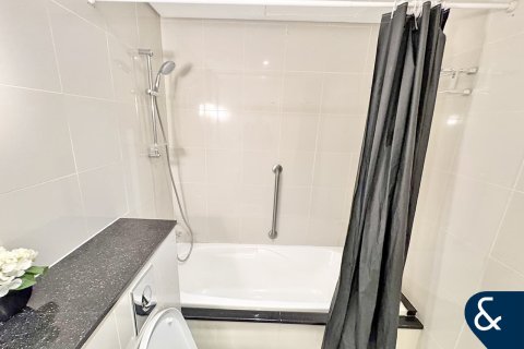 Купить квартиру в Бизнес-Бэе, Дубай: 2 спальни, 130м², № 74799 - фото 10