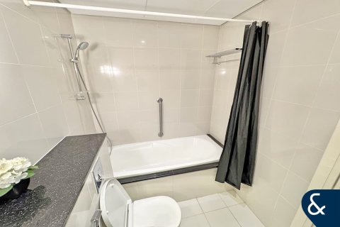 Купить квартиру в Бизнес-Бэе, Дубай: 2 спальни, 130м², № 74799 - фото 12