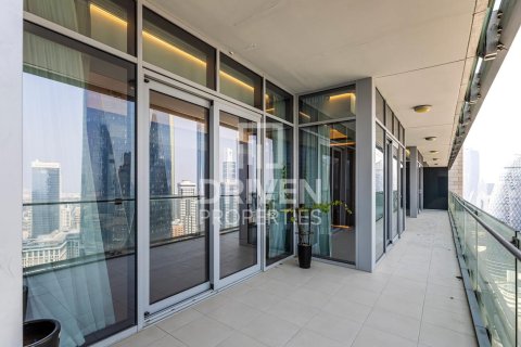 Купить квартиру в DIFC, Дубай: 3 спальни, 197м², № 86262 - фото 2