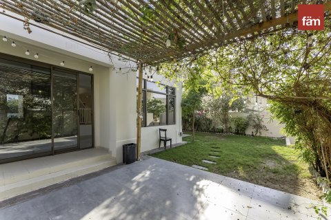 Снять в аренду таунхаус в Риме, Дубай: 3 спальни, 325.6м², № 71664 - фото 25