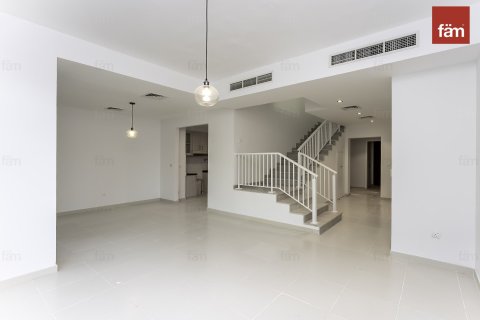 Снять в аренду таунхаус в Риме, Дубай: 3 спальни, 325.6м², № 71664 - фото 3