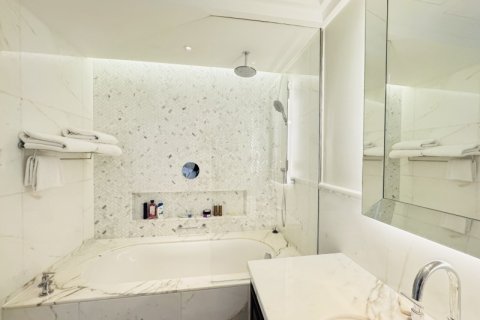 Apartamento en Downtown Dubai (Downtown Burj Dubai), Dubai, 1 dormitorio, 84 m², № 83968 - foto 17