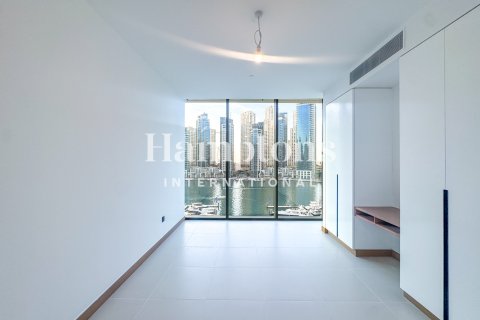 Снять в аренду квартиру в The Address Dubai Marina, Дубай Марина, Дубай: 2 спальни, 147.80867300м², № 74346 - фото 6
