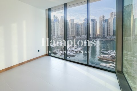 Снять в аренду квартиру в The Address Dubai Marina, Дубай Марина, Дубай: 2 спальни, 147.80867300м², № 74346 - фото 1