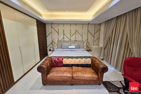 Снять в аренду таунхаус в Meydan, Дубай: 4 спальни, 218м², № 49265 - фото 10