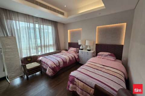 Снять в аренду таунхаус в Meydan, Дубай: 4 спальни, 218м², № 49265 - фото 15