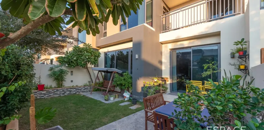 Villa à Dubai Hills Estate, Dubai, 4 chambres, 222 m², № 61744