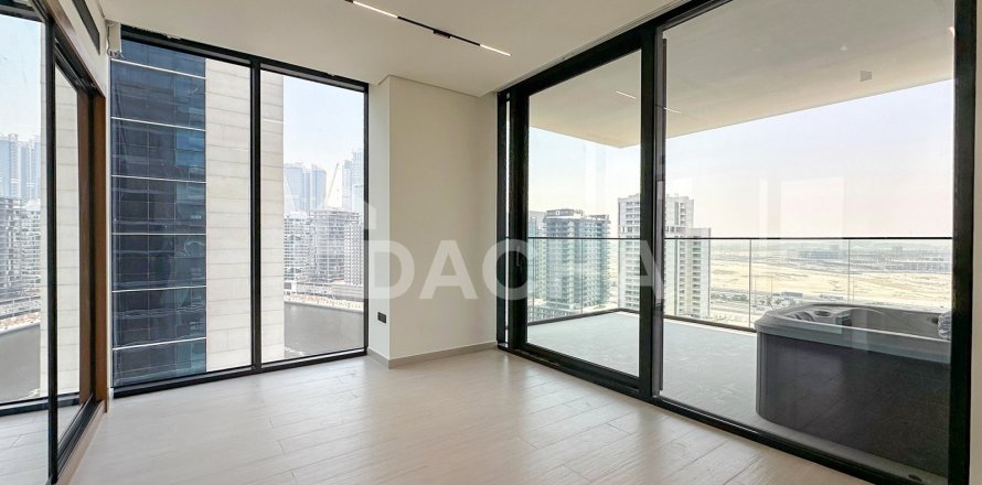 Apartment in Business Bay, Dubai 1 bedroom, 73 sq.m. № 110267