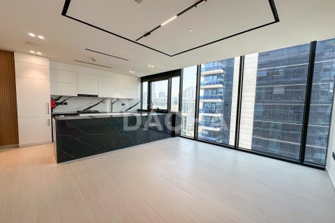 Apartment in Business Bay, Dubai 1 bedroom, 73 sq.m. № 110267 - photo 2