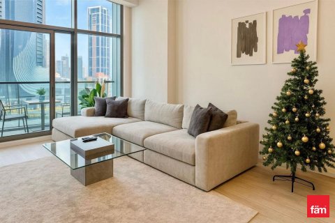 Снять в аренду квартиру в Бизнес-Бэе, Дубай: 1 спальня, 80.5м², № 70538 - фото 1